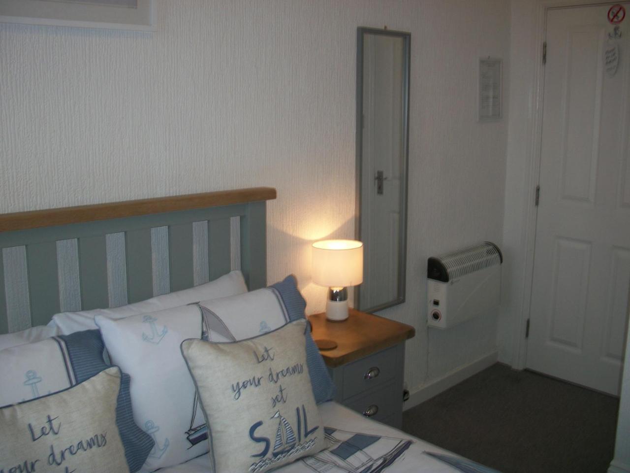 Glenthorne Guest House Tenby Bagian luar foto