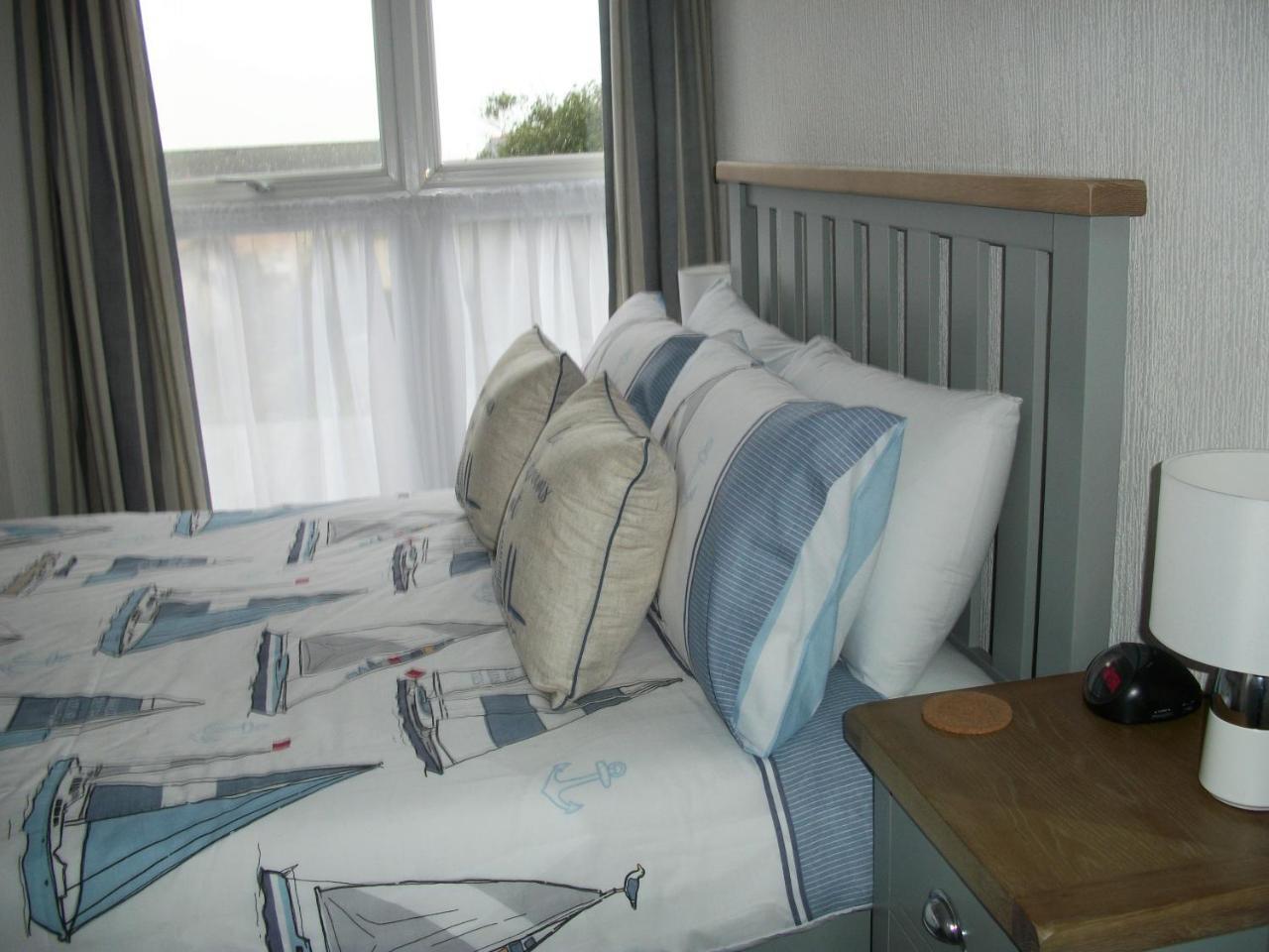 Glenthorne Guest House Tenby Bagian luar foto